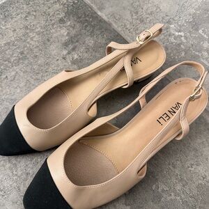 Vaneli Women's Tan and Black Slingback Heels